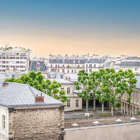 Entre Montmartre Et Canal Saint Martin-gare Du Nord Parigi